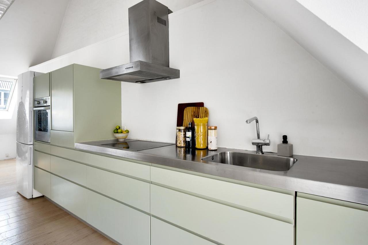 Sanders Main - Endearing Two-Bedroom Duplex Apartment With A Balcony Next To Magical Nyhavn コペンハーゲン エクステリア 写真