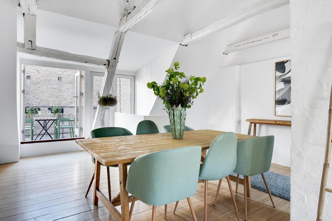 Sanders Main - Endearing Two-Bedroom Duplex Apartment With A Balcony Next To Magical Nyhavn コペンハーゲン エクステリア 写真
