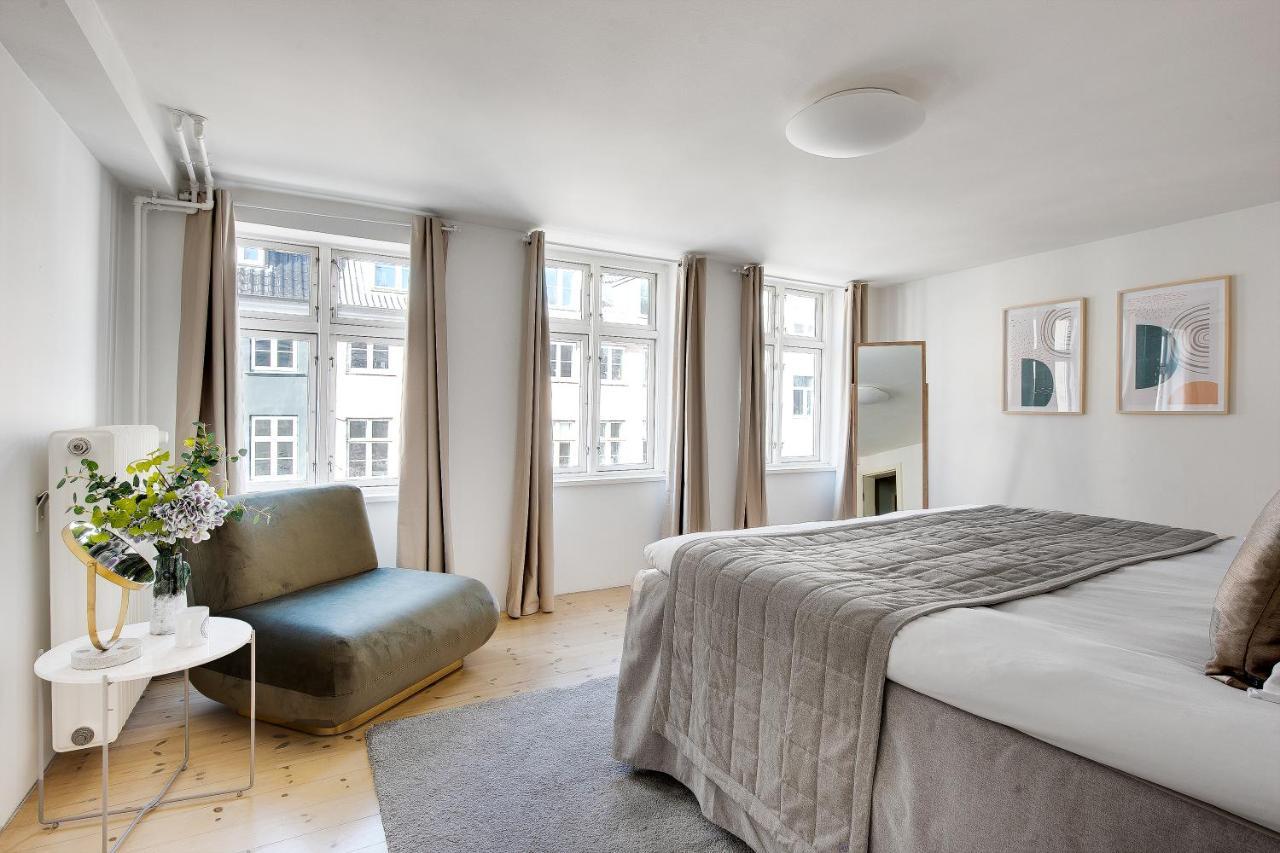 Sanders Main - Endearing Two-Bedroom Duplex Apartment With A Balcony Next To Magical Nyhavn コペンハーゲン エクステリア 写真