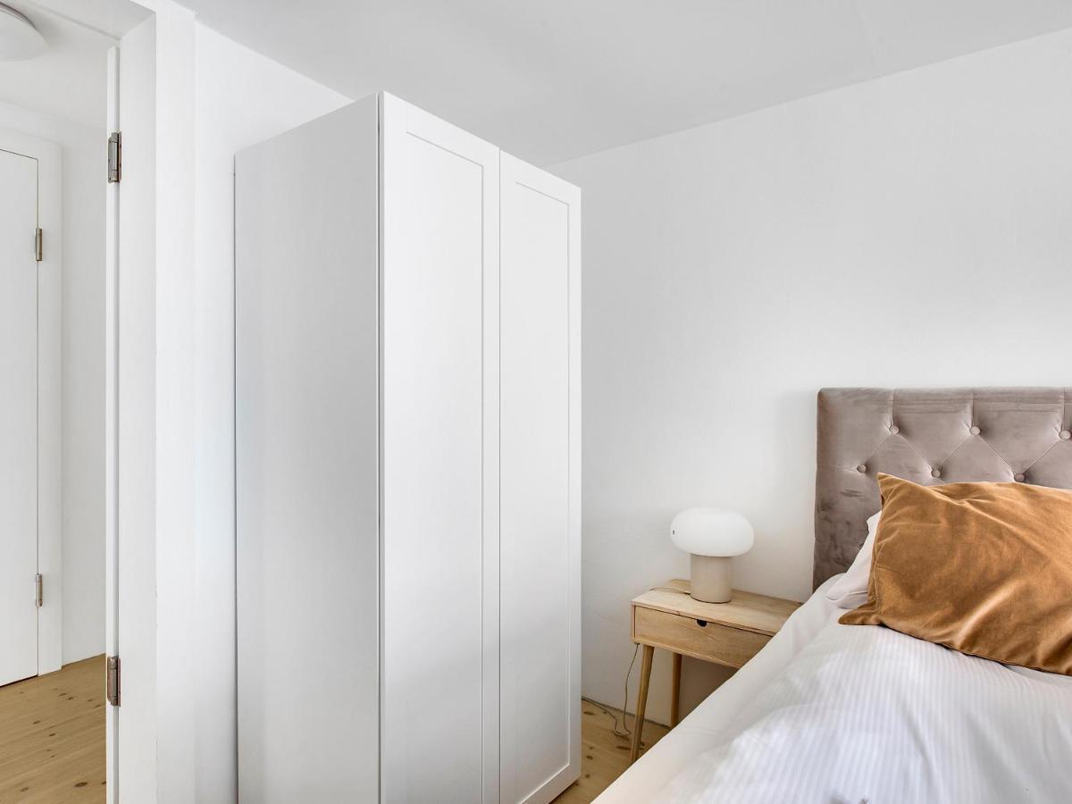 Sanders Main - Endearing Two-Bedroom Duplex Apartment With A Balcony Next To Magical Nyhavn コペンハーゲン エクステリア 写真